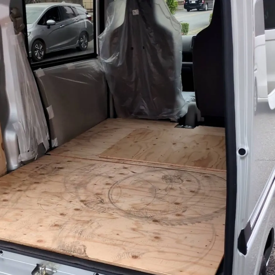 スズキ エブリイの広い荷室